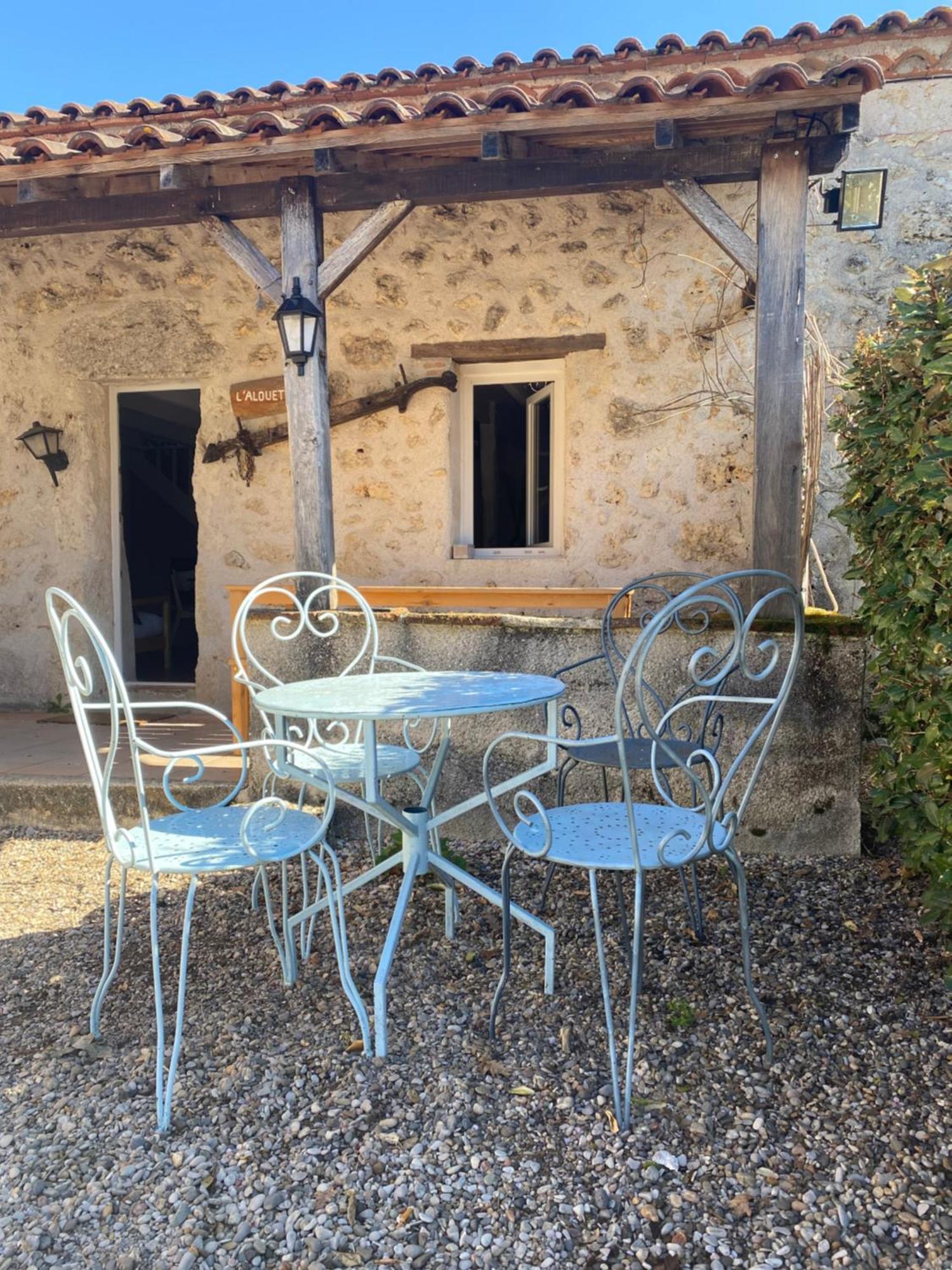 Hotel Domaine De Villot à Sainte-Colombe-de-Villeneuve Extérieur photo